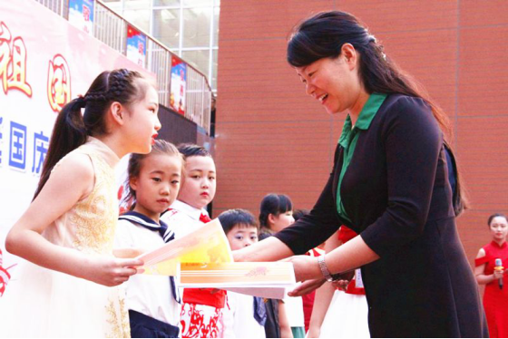 2019-10-14_唱诵抒发爱国情   同心共筑中国梦——安阳市飞翔学校举行第四届“庆国庆”唱诵会2582